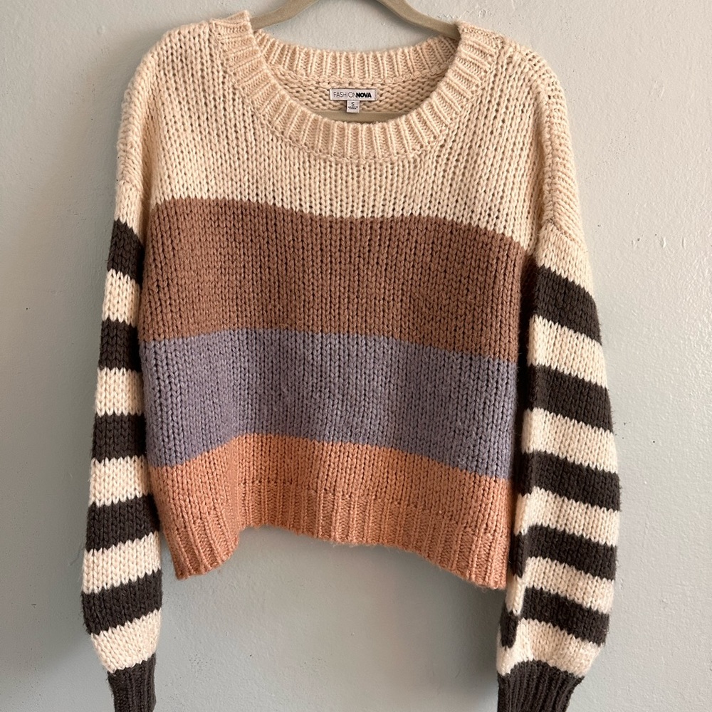 Fashion Nova color block crop sweater
